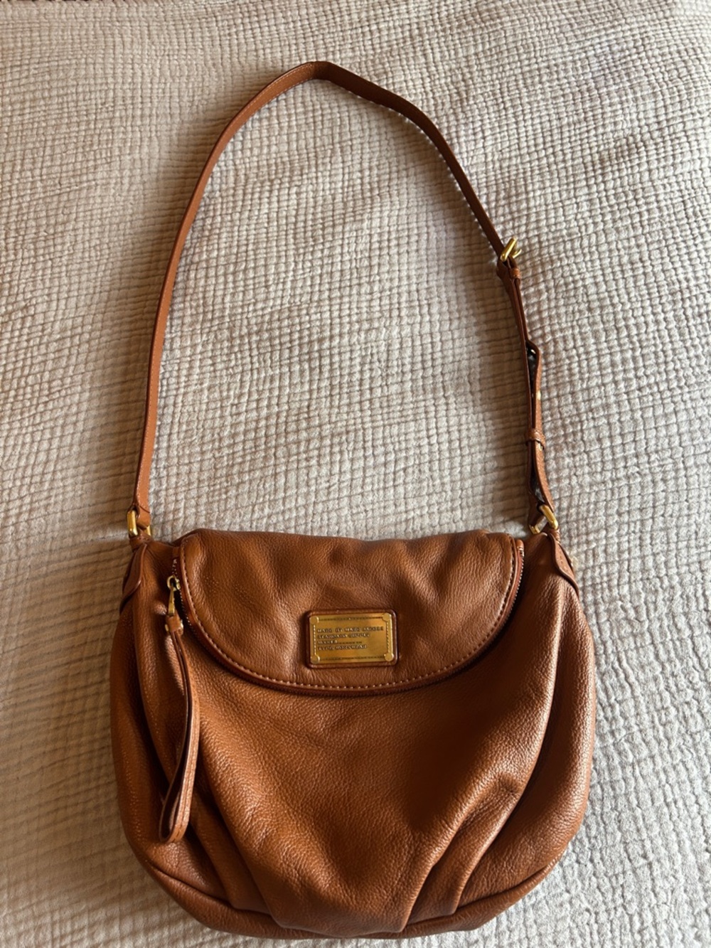 Authentic Marc by Marc Jacobs Cognac Leather Shoulder Bag with Gold Plaque